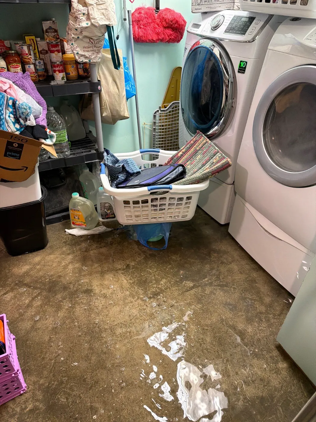 Thermal imaging during water damage assessment in Nora residence