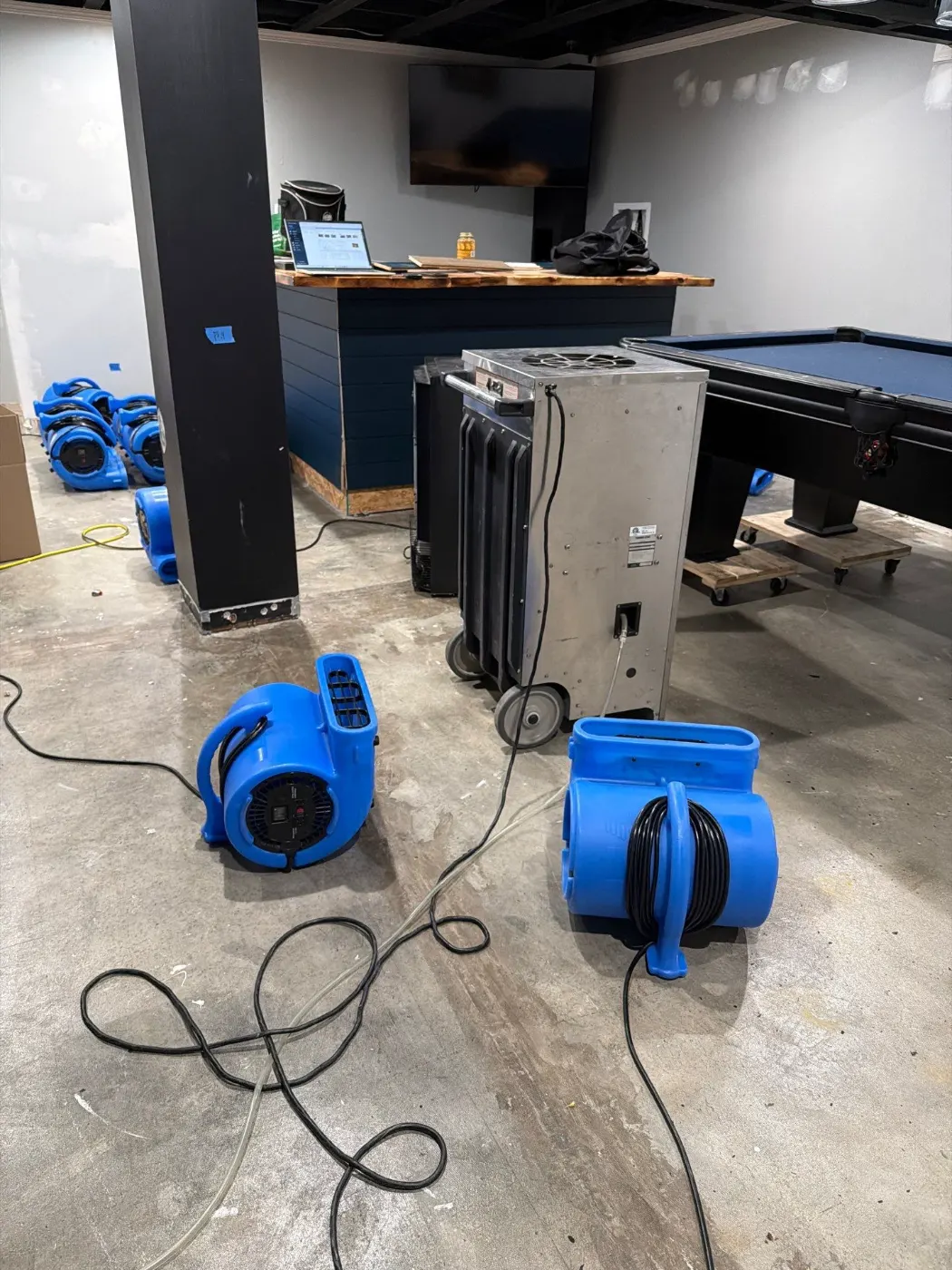 Large-scale water extraction in Nora business space